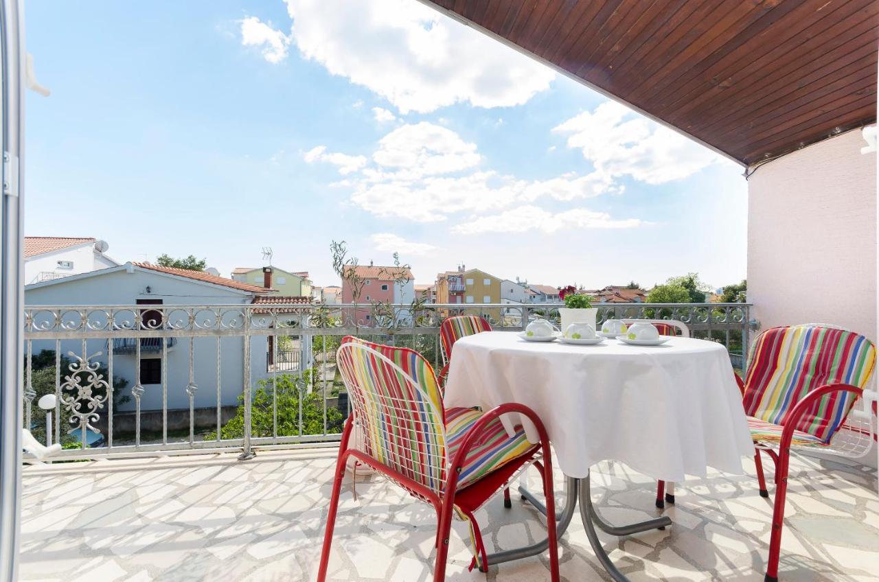 Apartment And Rooms Ema Vodice Exterior photo